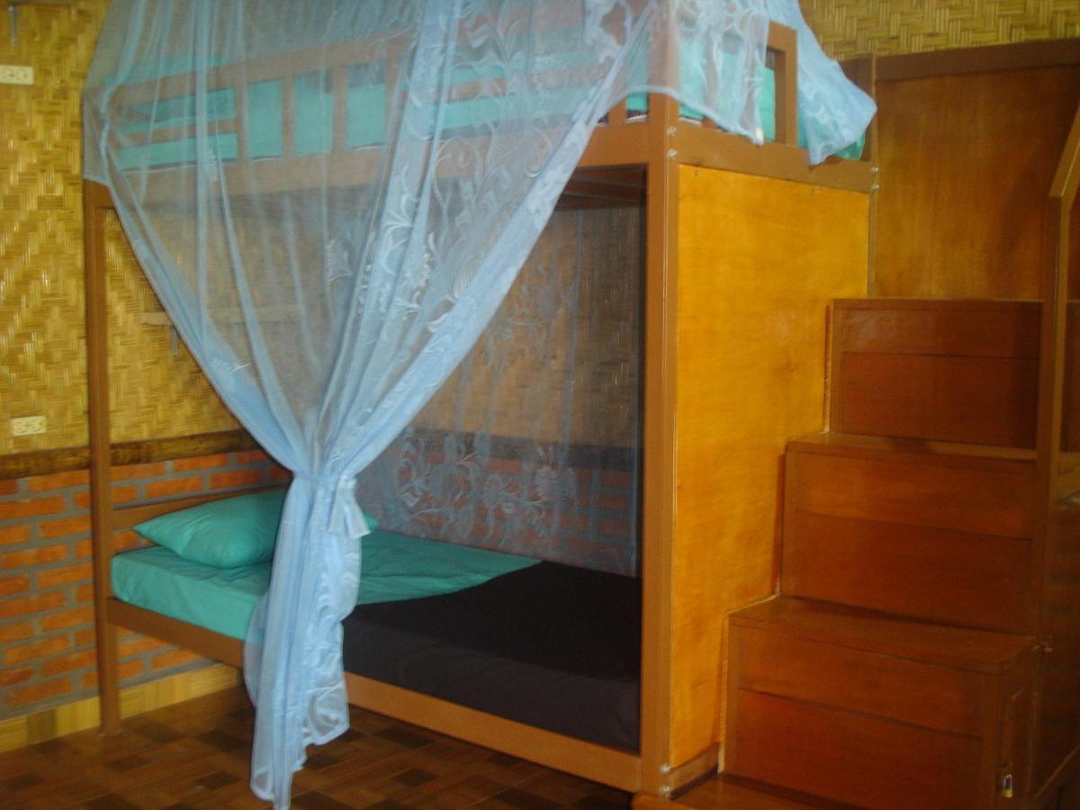 Dormitory Sedap Malam Singaraja Exterior foto